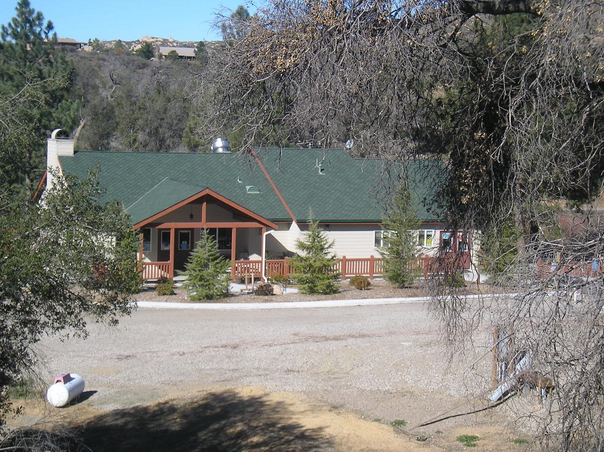 Oakzanita Springs Camping Resort Cottage 4 Descanso Bagian luar foto